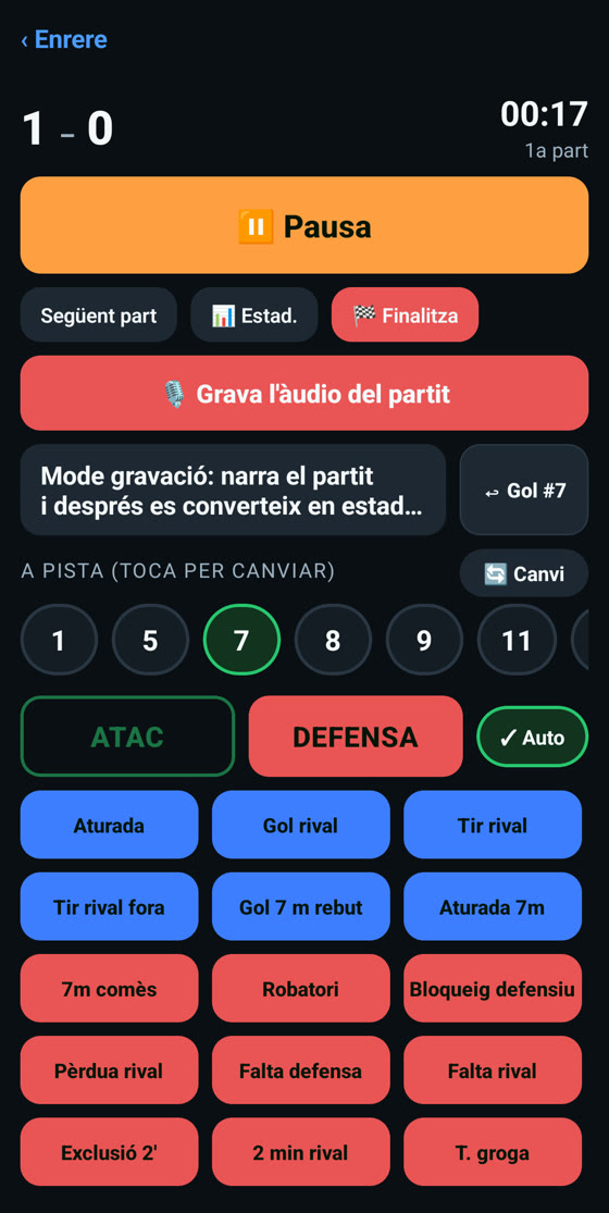 Pantalla del partit en directe: marcador, pausa, gravar l’àudio i botons d’acció